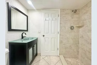 208 Lake Arbor Drive, Palm Springs, FL 33461 - Photo 17