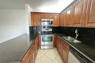 208 Lake Arbor Dr, Lake Worth Beach, FL 33461 - Photo 11