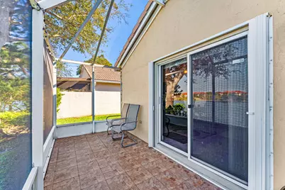 11827 SW 7th Street, Pembroke Pines, FL 33025 - Photo 15