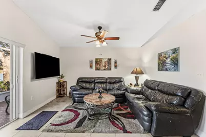 11827 SW 7th Street, Pembroke Pines, FL 33025 - Photo 13