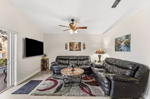 11827 SW 7th St, Pembroke Pines, FL 33025 - Photo 13