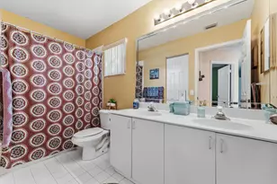 11827 SW 7th St, Pembroke Pines, FL 33025 - Photo 33