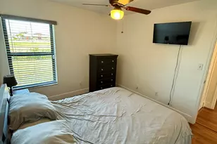 920 NW 4th St, South Bay, FL 33493 - Photo 13