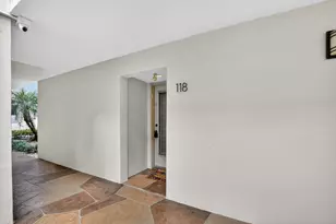 118 Capri C, Delray Beach, FL 33484 - Photo 3
