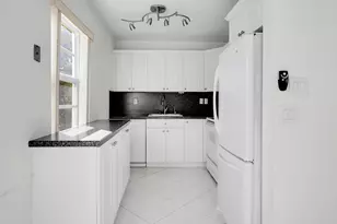 567 Normandy L Ln, Delray Beach, FL 33484 - Photo 7