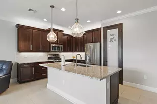 11104 SW Carriage Hill Ln, Port Saint Lucie, FL 34987 - Photo 9