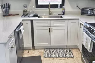 651 Okeechobee Blvd, West Palm Beach, FL 33401 - Photo 3