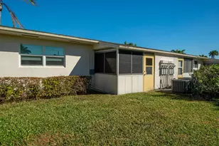 2680 E Emory Dr E, West Palm Beach, FL 33415 - Photo 15