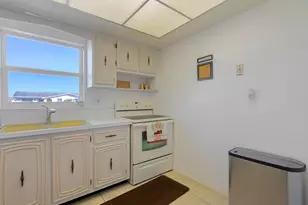 2680 E Emory Dr E, West Palm Beach, FL 33415 - Photo 9