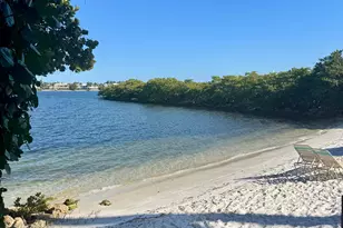 900 Scotia Dr, Hypoluxo, FL 33462 - Photo 1