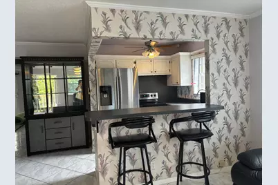 81 Windsor D, West Palm Beach, FL 33417 - Photo 7