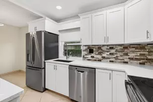 293 Normandy G, Delray Beach, FL 33484 - Photo 17