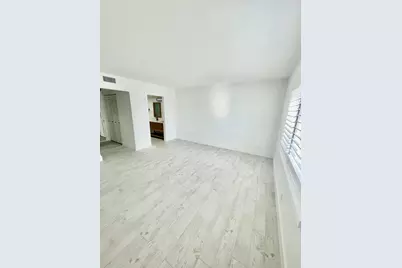 300 Croton Avenue #202, Lantana, FL 33462 - Photo 13