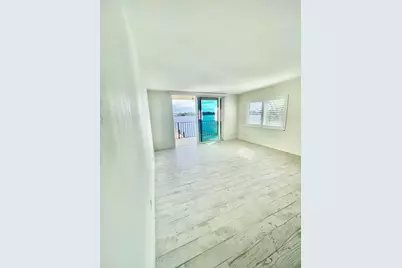 300 Croton Avenue #202, Lantana, FL 33462 - Photo 5