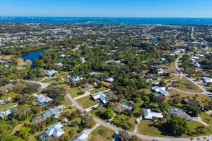 571 NE Town Terrace, Jensen Beach, FL 34957 - Photo 47