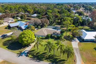 571 NE Town Terrace, Jensen Beach, FL 34957 - Photo 43