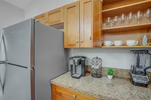 1251 NW Periwinkle Pl, Wellington, FL 33414 - Photo 9