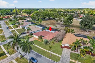 10185 Harbourtown Ct, Boca Raton, FL 33498 - Photo 47