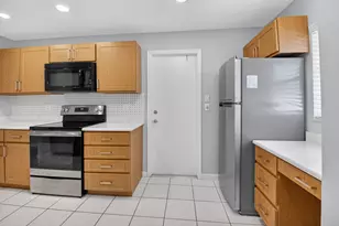 1825 SW 17th St, Boynton Beach, FL 33426 - Photo 17