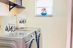 8765 Azalea Ct, Tamarac, FL 33321 - Photo 9