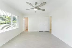 323 NW Spanish River Blvd, Boca Raton, FL 33431 - Photo 23