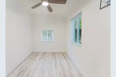 323 NW Spanish River Boulevard, Boca Raton, FL 33431 - Photo 15