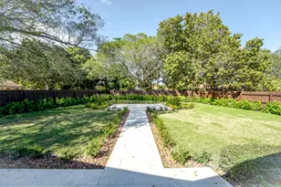 323 NW Spanish River Blvd, Boca Raton, FL 33431 - Photo 3