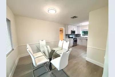 323 NW Spanish River Boulevard, Boca Raton, FL 33431 - Photo 3