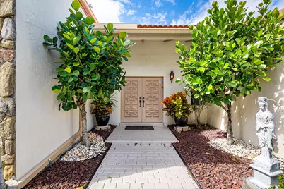 5104 Pineview Circle, Delray Beach, FL 33445 - Photo 3
