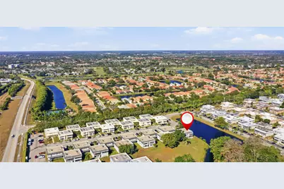 669 Saxony N, Delray Beach, FL 33446 - Photo 3