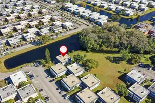 669 Saxony N, Delray Beach, FL 33446 - Photo 9