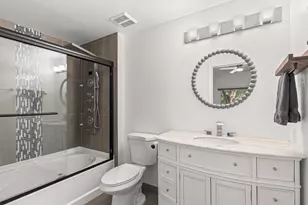 250 Crestwood Cir, Royal Palm Beach, FL 33411 - Photo 5