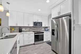 2248 NE 37th St, Lighthouse Point, FL 33064 - Photo 11