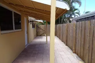 2210 NE 36th St, Pompano Beach, FL 33064 - Photo 9