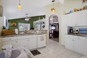 4828 SE Mariner Village Ln, Stuart, FL 34997 - Photo 13