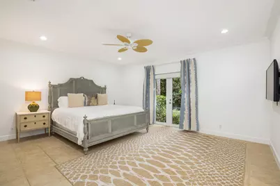 230 Osceola Way, Palm Beach, FL 33480 - Photo 11