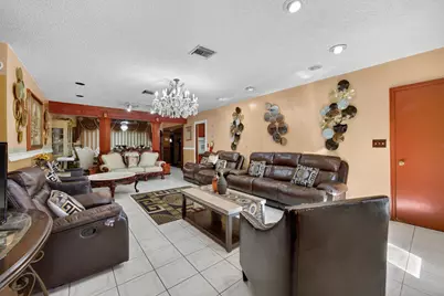 9281 Martinique Drive, Miami, FL 33189 - Photo 11