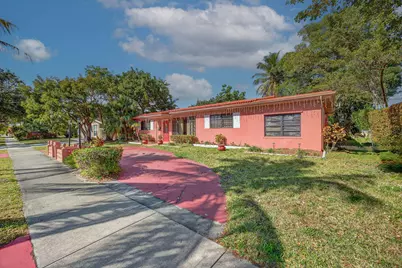 9281 Martinique Drive, Miami, FL 33189 - Photo 3