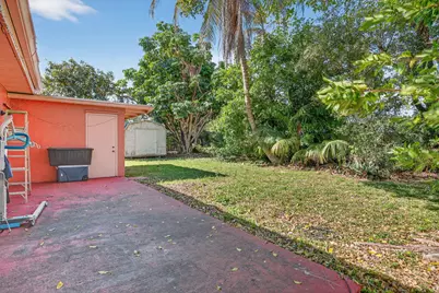 9281 Martinique Drive, Miami, FL 33189 - Photo 31