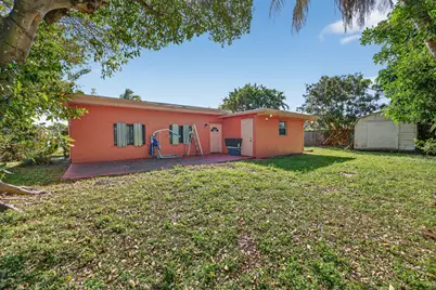 9281 Martinique Drive, Miami, FL 33189 - Photo 33