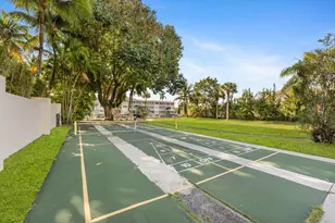 501 Blue Heron Dr, Hallandale Beach, FL 33009 - Photo 23