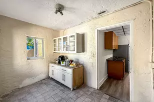 619 30th St, West Palm Beach, FL 33407 - Photo 23