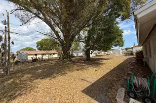 307 Essex Dr, Fort Pierce, FL 34946 - Photo 3