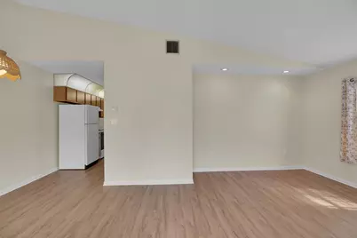 2007 Oleander Boulevard #Apt D, Fort Pierce, FL 34950 - Photo 9