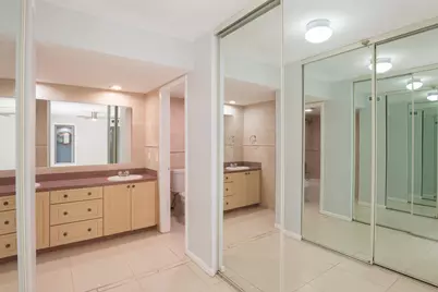 1700 Embassy Drive #305, West Palm Beach, FL 33401 - Photo 27