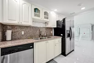 5600 N Flagler Dr, West Palm Beach, FL 33407 - Photo 11