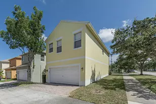 2143 SE Se Bell Isle Dr Dr, Port Saint Lucie, FL 34952 - Photo 15