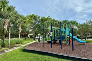 2143 SE Se Bell Isle Dr Dr, Port Saint Lucie, FL 34952 - Photo 17