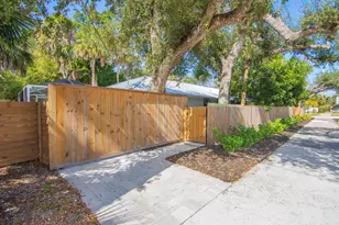 670 Cypress Rd, Vero Beach, FL 32963 - Photo 23