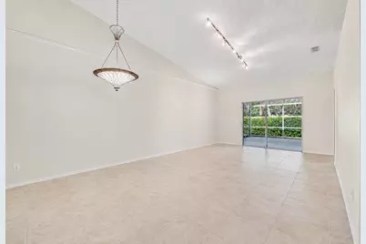 8482 Logia Circle, Boynton Beach, FL 33472 - Photo 7